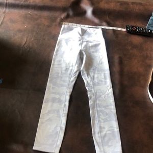 LULULEMON leggings
